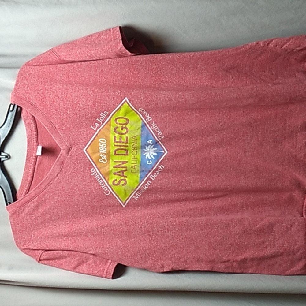 Great Souvenirs of San Diego Womens 2XL red shirt w logo